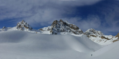 Lungo vallone incavato dove c'era il ghiacciaio di Fond
