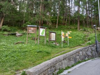 Indicazioni a Bruil appena oltre il Municipio