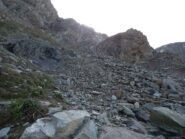 Pietraia che porta al colle