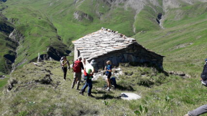 pausa alla Grange Curnaschi..