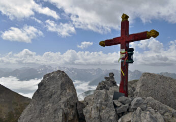 Croce di vetta Salé e Marittime sullo sfondo