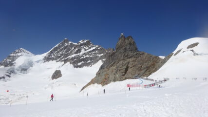 Sphinx, Mathildespitze, Jungfrau, Rottalhorn (da destra verso sinistra)