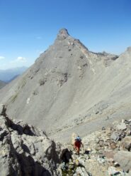 salendo all'Enchastraye ,vista sulla Rocca Tre Vescovi