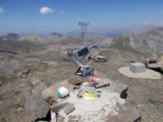 croce sulla cima Enchastraye 