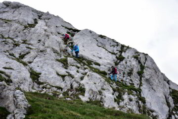 Roccette alla base del crestone Nord della q.2584