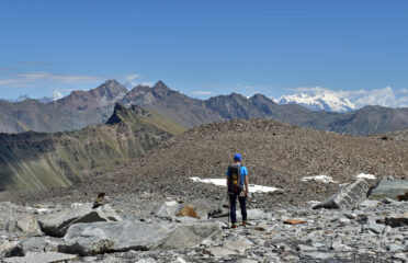 In discesa verso il rifugio Sella