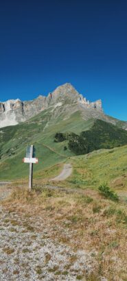 La cima e la cresta visti dal Colle Bicocca