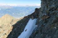 il nevaio prima dell'ultimo tratto ripido della ferrata si aggira da sopra