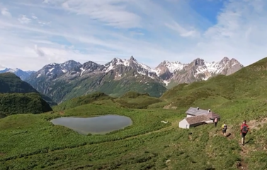 Alpe Darioli e Nefelgiù in fondo