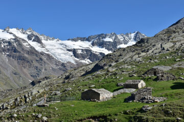 Dalle grange Gran Lauson bellissima vista sul gruppo degli Apostoli