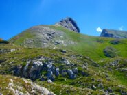 la cima del Castello delle Aquile vista dal Passo Scarason