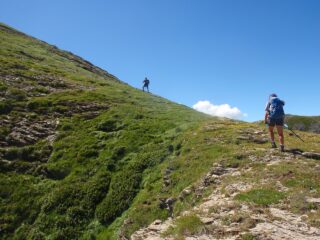 la cresta di salita sul versante NO