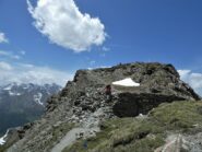Passaggio appena sotto la cima del Froid.