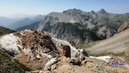 gesso affiorante sulla cresta versante Queyras