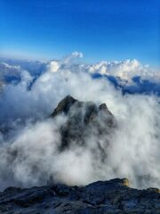 Visolotto tra le nuvole