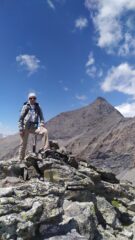 In vetta con alle spalle il Rocciamelone