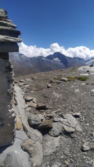 La cappella in cima e la Bessanese