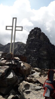 dalla sud ovest la di poco piu' elevata punta nord est..