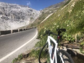 Fontana a 5 km dalla cima