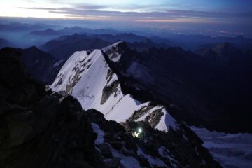 La cresta alle prime luci dell'alba