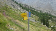 Bivio per il sentiero 3 verso il Col De Raye Chevrère nei pressi della Grand Lallalanaz