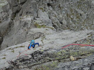 Marco sulla placca fessurata finale
