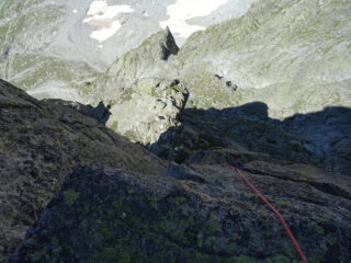 La salita sul versante W della 4a torre