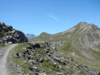 sulla destra il Mont Froid