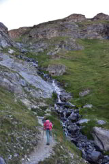 Il canale con ruscello della prima parte di salita