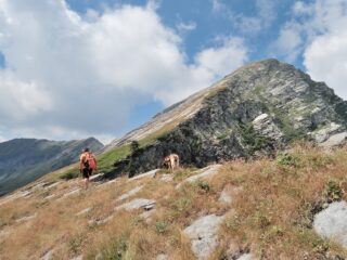 Il salto di roccia che iterrompe la cresta