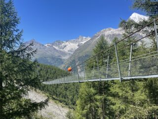 Il Charles Kuonen Hängebrücke.
