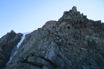 poche difficoltà ma roccia quasi sempre molto marcia