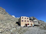 Il rifugio, recentemente rinnovato.