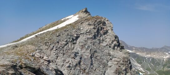 scendendo direttamente al colle e la facile 