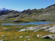 il lago principale, con sfondo Grivola e Gran Paradiso