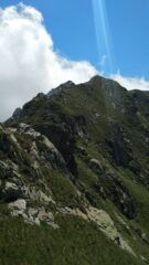 cresta fatta da punta tre vescovi