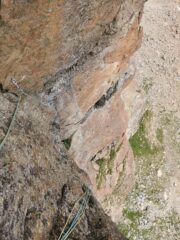 L2 strepitosa in diedro con fessura centrale