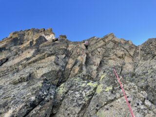Le fessure di V sui tiri ad W della 4a torre