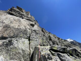 Le fessure in versante E della 4a torre