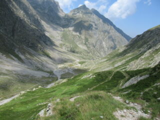 Discesa verso il Rifugio Soria