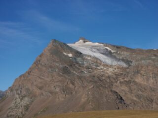 Punta Basei ,con il ghiacciaio molto ridotto