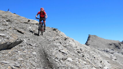 partenza , dietro L'Auguille Pers 3386mt