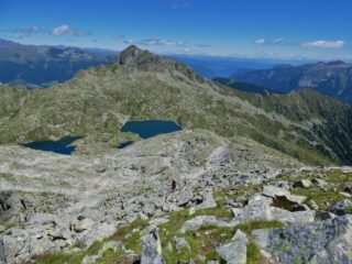 I laghi Gelato e Serodoli raggiunti in discesa.