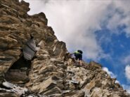 A metà della breve salita