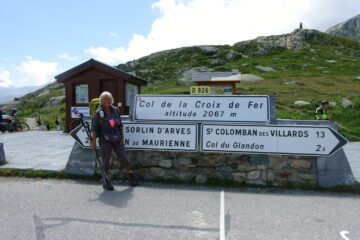 Partenza dal col de la Croix de fer