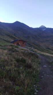 Mattino presto al Rifugio Grauson