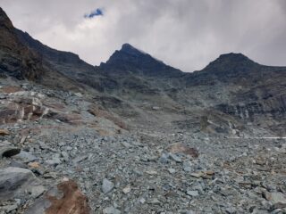 La cresta, salendo dal rifugio