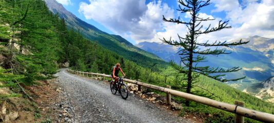 Il lungo traverso verso il forte superiore