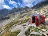 Il bivacco e il percorso di discesa