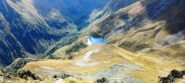 il percorso  di salita, in fondo il bivacco Borroz